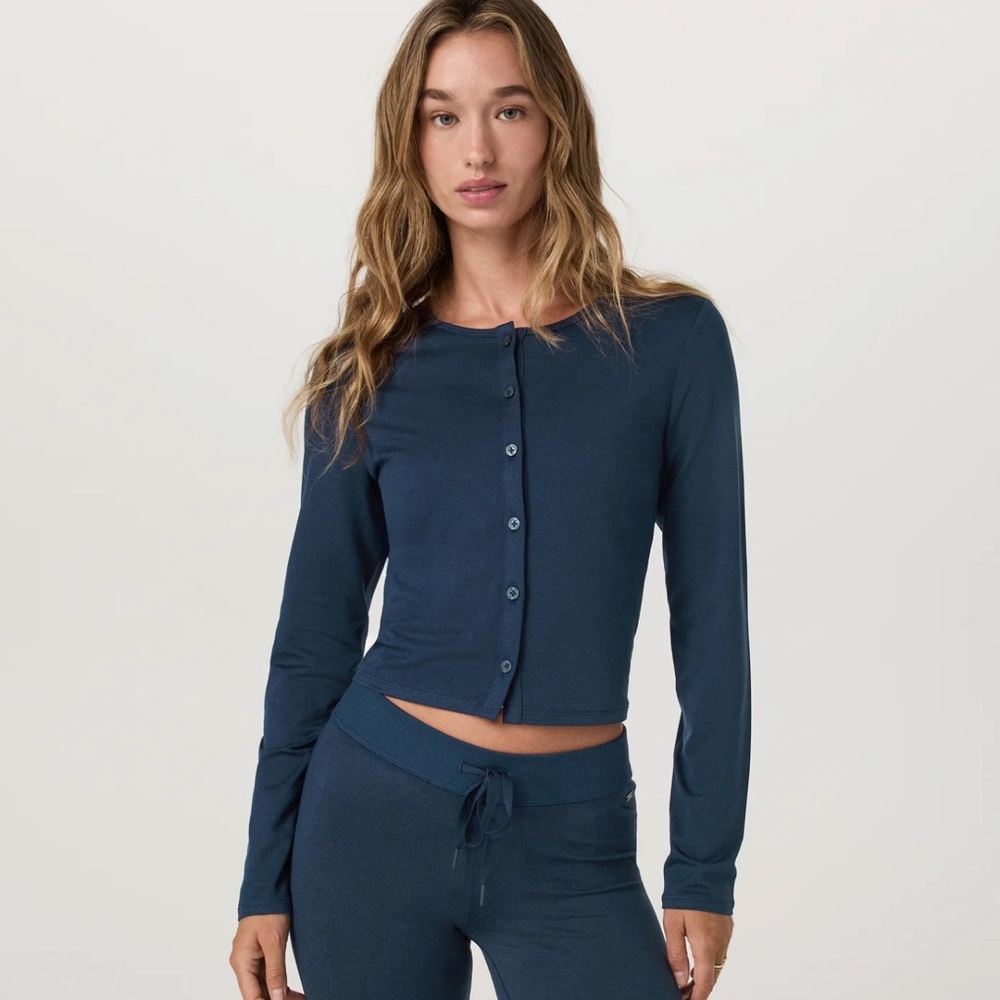 Vuori Women's Blue Cowl Neck Sweater